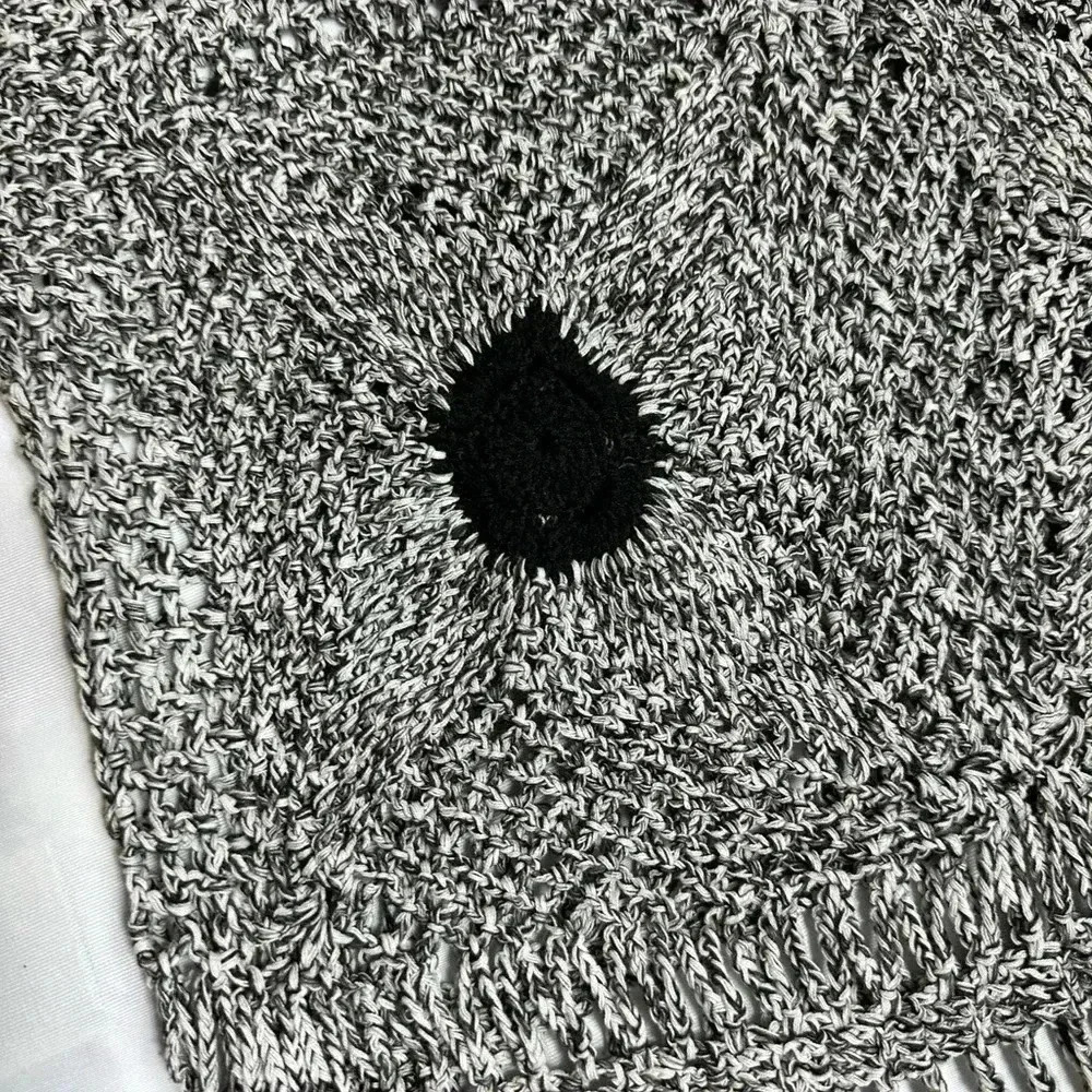 🔥6/$20. Rare unique Crochet/knitmedium grey black white - Picture 5 of 7